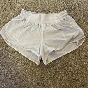 White lululemon hotty hots